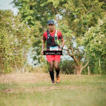 Runner Photo 9012709
