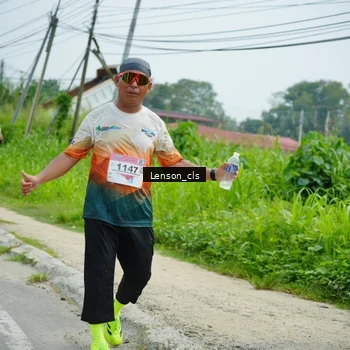 Runner Photo 9012890