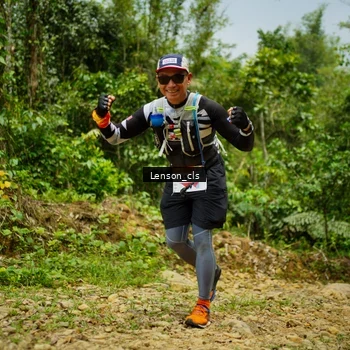 Runner Photo 9012982