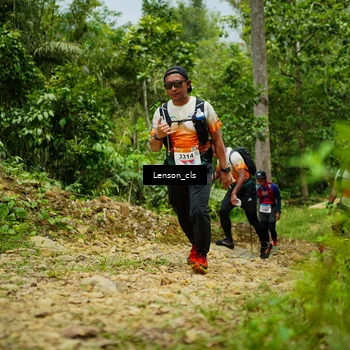 Runner Photo 9012992