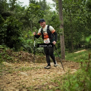 Runner Photo 9013038