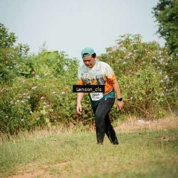 Runner Photo 9014600