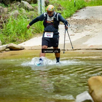Runner Photo 9015083