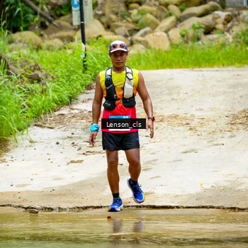 Runner Photo 9015151