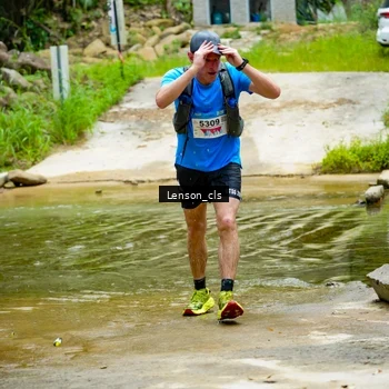 Runner Photo 9015220