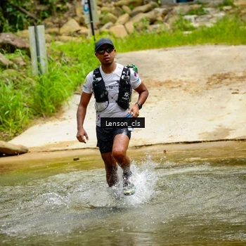 Runner Photo 9015345