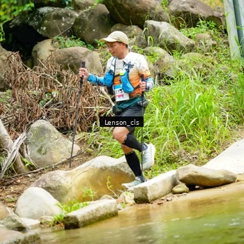 Runner Photo 9015453