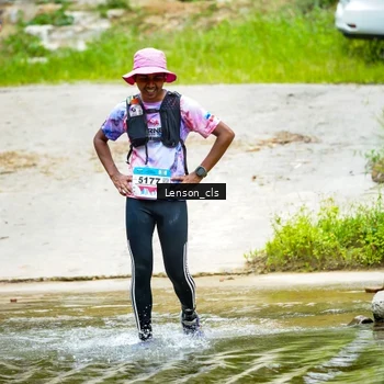 Runner Photo 9015712