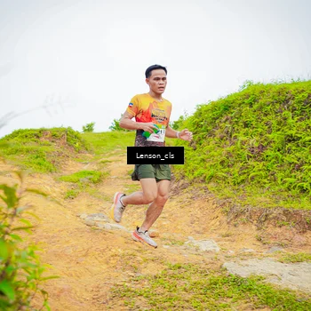 Runner Photo 9020960