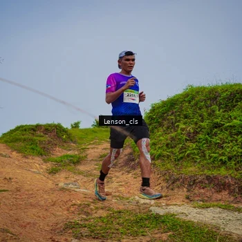 Runner Photo 9020990