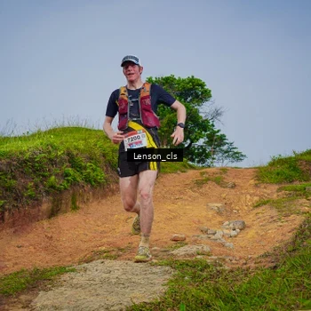 Runner Photo 9020998