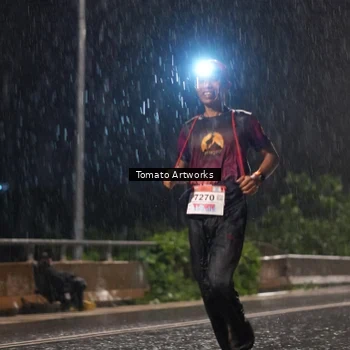Runner Photo 9024010