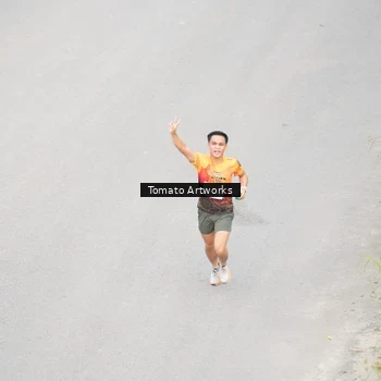 Runner Photo 9024100
