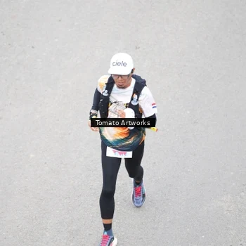 Runner Photo 9024696