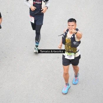 Runner Photo 9024875