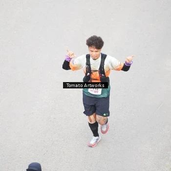 Runner Photo 9025036