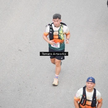 Runner Photo 9025772