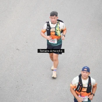 Runner Photo 9025775