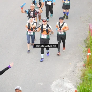 Runner Photo 9026002
