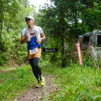 Runner Photo 9028669