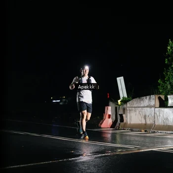 Runner Photo 9031012