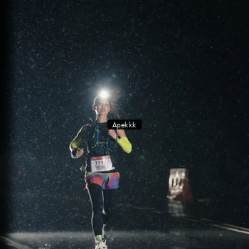 Runner Photo 9031218