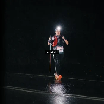 Runner Photo 9031312