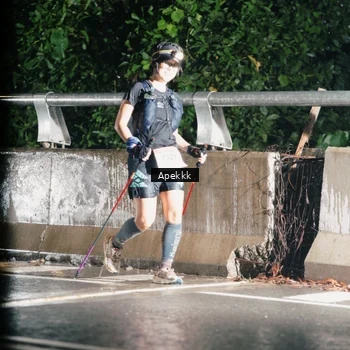 Runner Photo 9031343