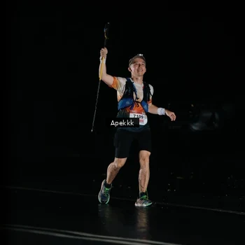 Runner Photo 9031513