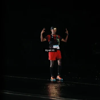 Runner Photo 9031651