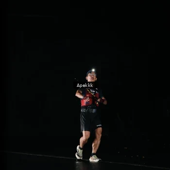 Runner Photo 9031714