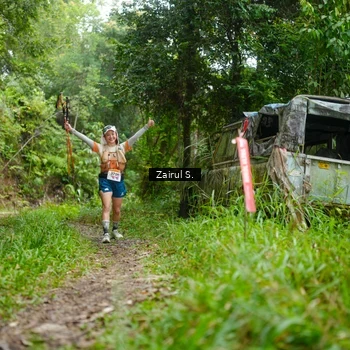 Runner Photo 9031843