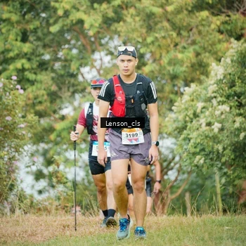 Runner Photo 9034342