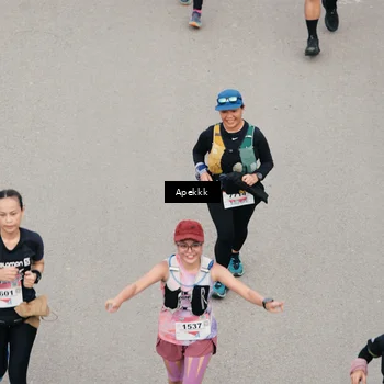Runner Photo 9046643