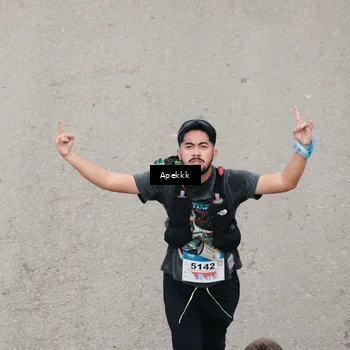Runner Photo 9046649
