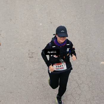 Runner Photo 9046654