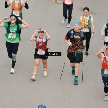 Runner Photo 9046669