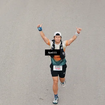Runner Photo 9046671