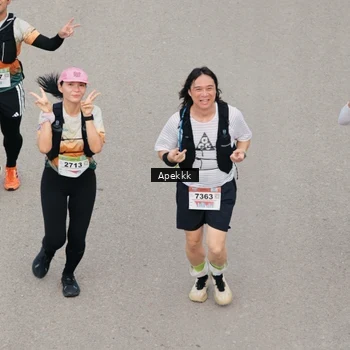 Runner Photo 9046690
