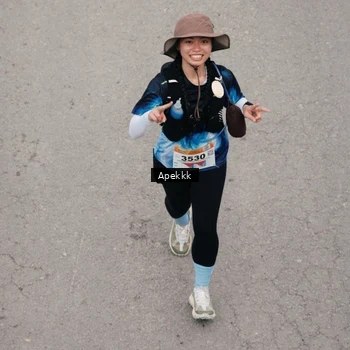 Runner Photo 9046695