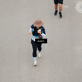 Runner Photo 9046710