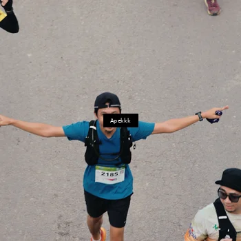 Runner Photo 9046713