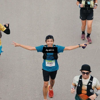 Runner Photo 9046715