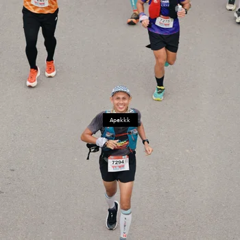 Runner Photo 9046731