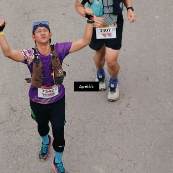Runner Photo 9046738