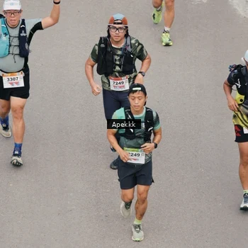 Runner Photo 9046744