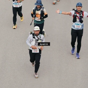 Runner Photo 9046748