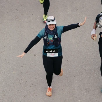 Runner Photo 9046757