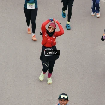 Runner Photo 9046765