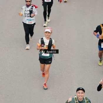 Runner Photo 9046770